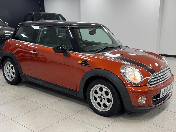 MINI HATCH 1.6 Cooper Steptronic Euro 5 3dr