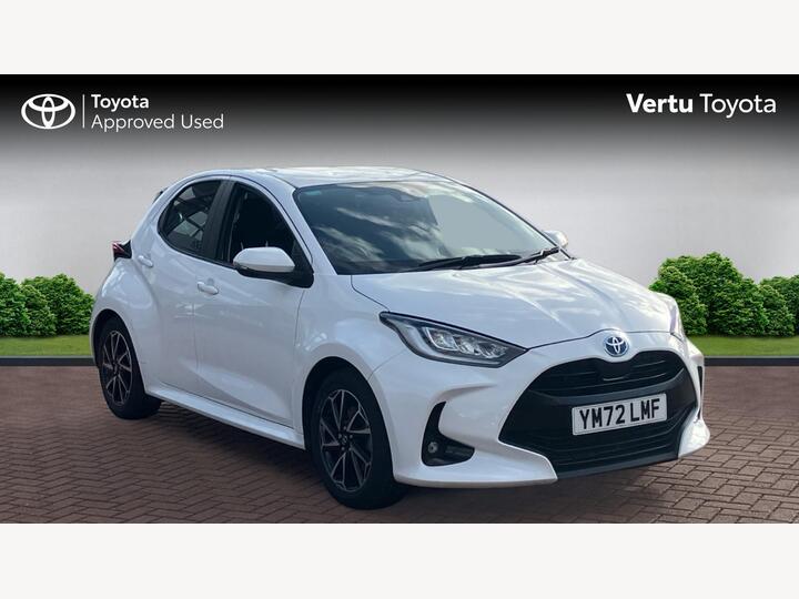 Toyota Yaris 1.5 VVT-h Design E-CVT Euro 6 (s/s) 5dr