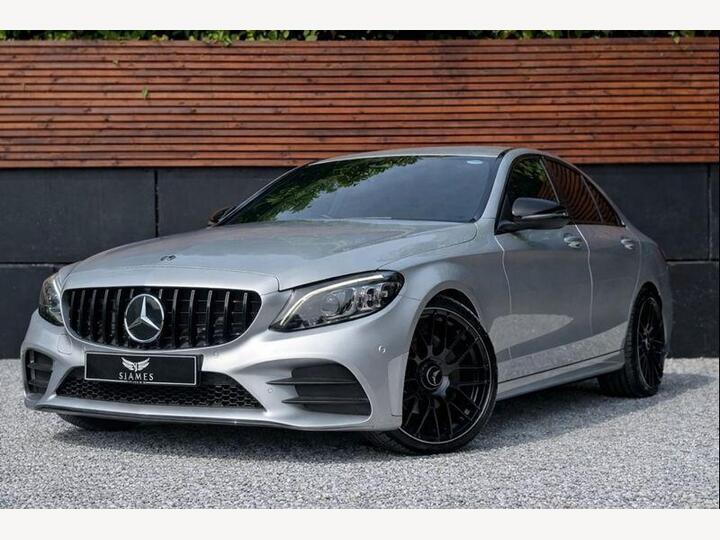 Mercedes-Benz C-CLASS 2.0 C300de 13.5kWh AMG Line Edition (Premium) G-Tronic+ Euro 6 (s/s) 4dr Mercedes-Benz C-CLASS 2.0 C300de 13.5kWh AMG Line Edition (Premium) G-Tronic+ Euro 6 (s/s) 4dr
