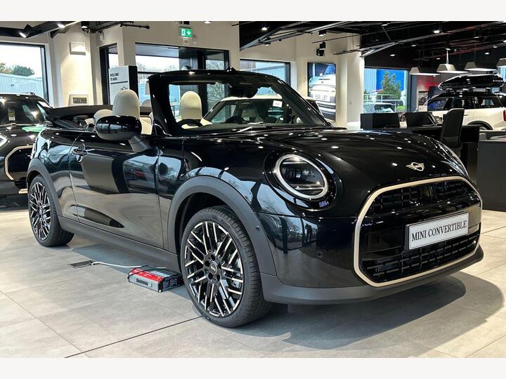 MINI Cooper Convertible 2.0C Exclusive Steptronic Euro 6 (s/s) 2dr