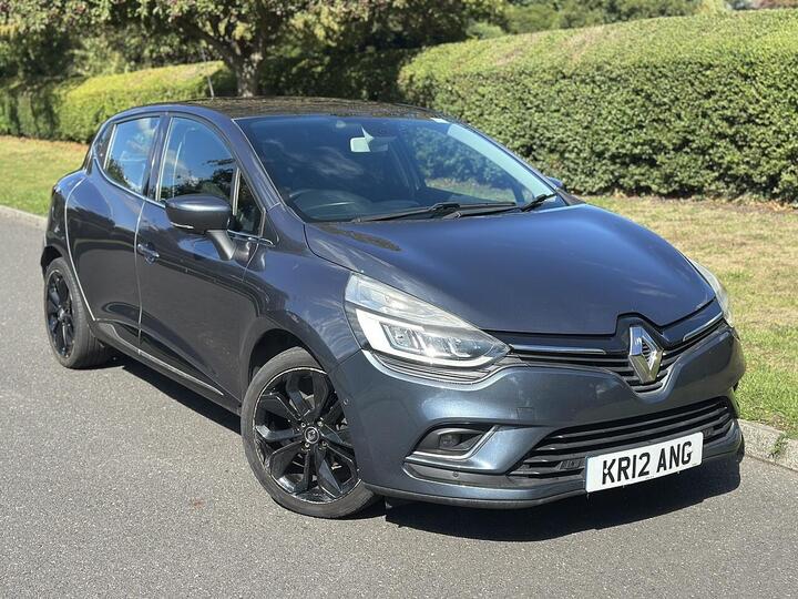 Renault Clio 1.2 TCe Signature Nav Euro 6 (s/s) 5dr Renault Clio 1.2 TCe Signature Nav Euro 6 (s/s) 5dr