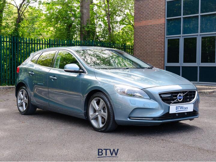 Volvo V40 1.6 T4 SE Lux Nav Hatchback 5dr Petrol Powershift Euro 5 (s/s) (180 Ps)