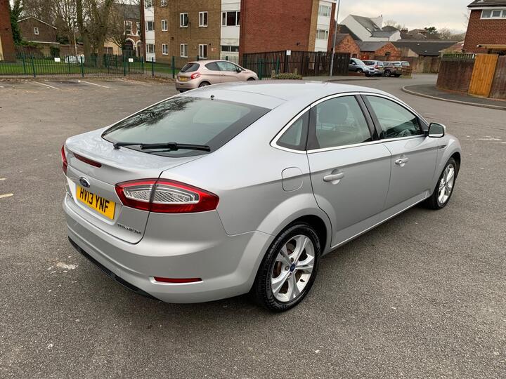 Ford Mondeo 2.0 TDCi Titanium Euro 5 5dr