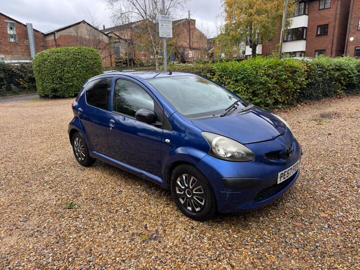 Toyota AYGO 1.0 VVT-i Blue Euro 4 5dr