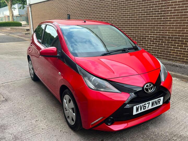 Toyota AYGO 1.0 VVT-i X-play Euro 6 5dr