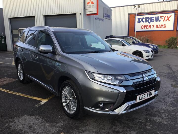 Mitsubishi Outlander 2.4h TwinMotor 13.8kWh Dynamic CVT 4WD Euro 6 (s/s) 5dr