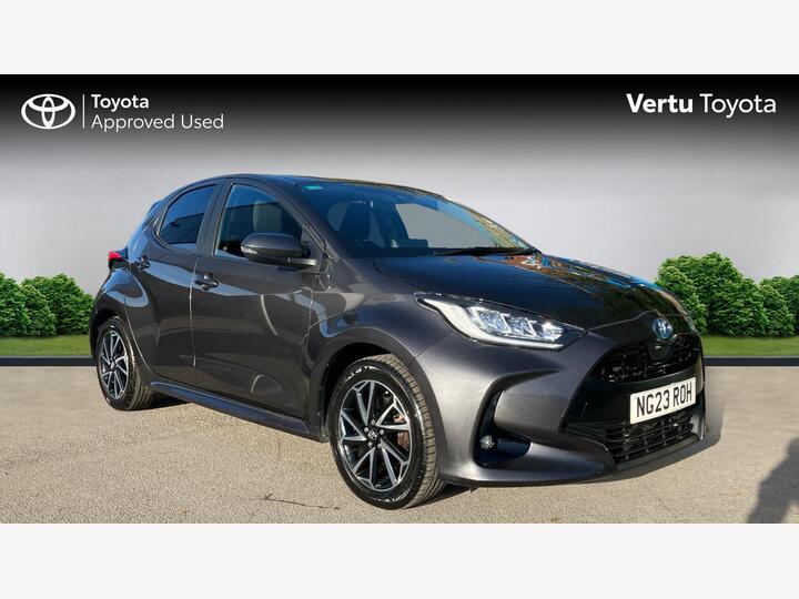 Toyota Yaris 1.5 VVT-h Design E-CVT Euro 6 (s/s) 5dr