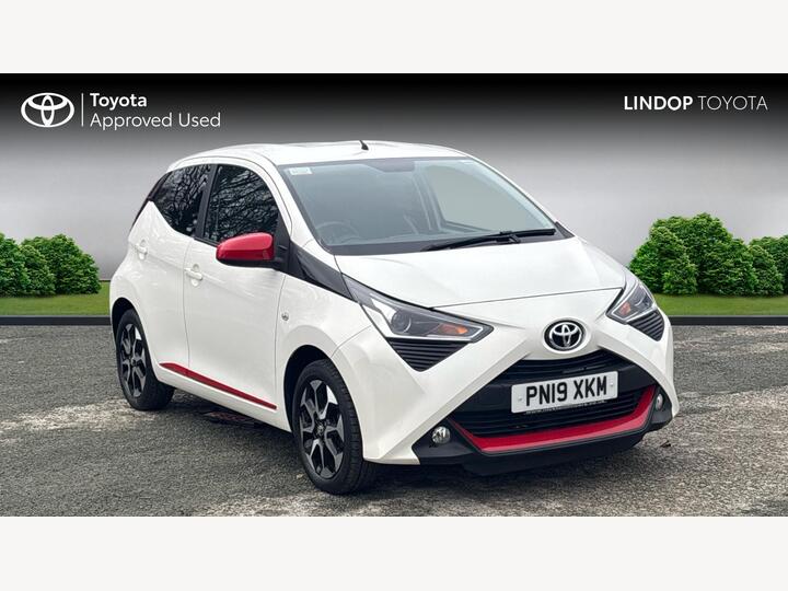 Toyota AYGO 1.0 VVT-i X-trend Euro 6 5dr Toyota AYGO 1.0 VVT-i X-trend Euro 6 5dr