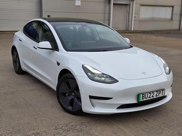 Tesla Model 3 Standard Range Plus Auto RWD 4dr