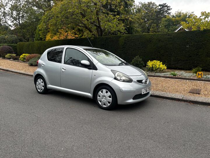 Toyota AYGO 1.0 VVT-i + MultiMode Euro 4 5dr