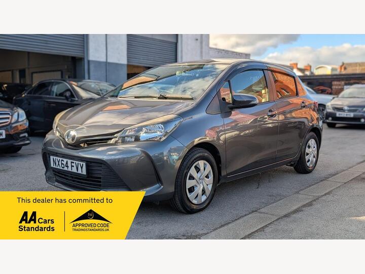 Toyota Yaris 1.33 Dual VVT-i Icon Hatchback 5dr Petrol Multidrive S Euro 5 (99 Ps)
