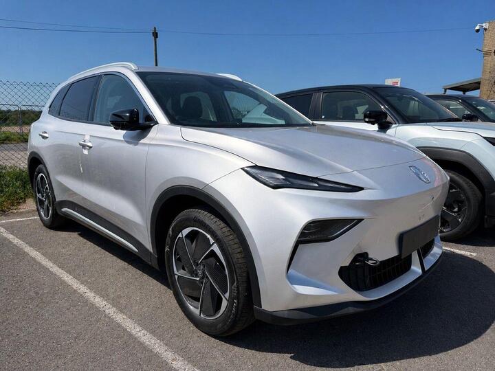 MG MGS5 64kWh Trophy Long Range Auto 5dr