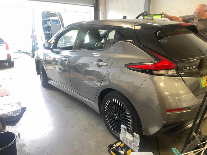 Nissan Leaf 39kWh N-Connecta Auto 5dr