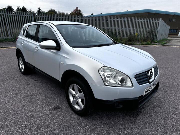 Nissan Qashqai 2.0 Acenta CVT 5dr