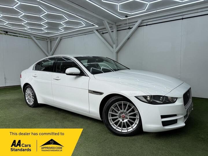 Jaguar XE 2.0d SE Auto Euro 6 (s/s) 4dr