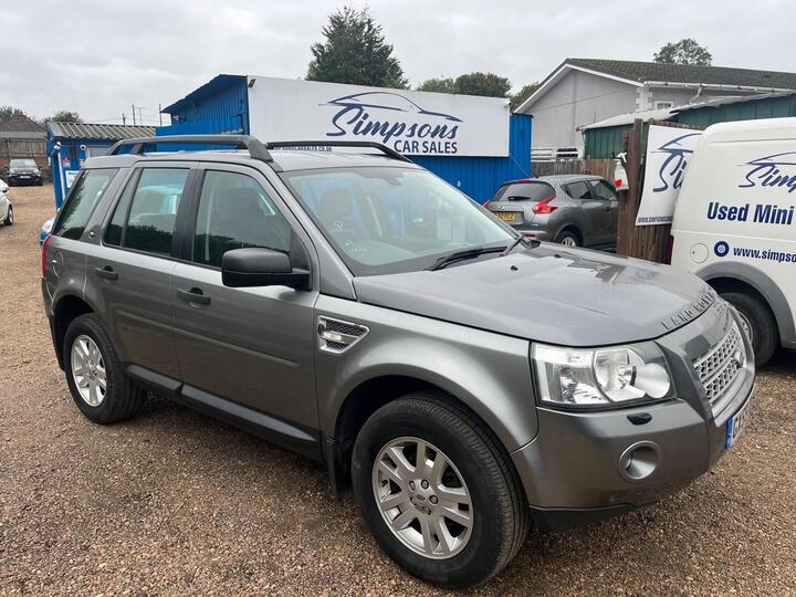Land Rover Freelander 2 2.2 TD4e XS 4WD Euro 4 (s/s) 5dr Land Rover Freelander 2 2.2 TD4e XS 4WD Euro 4 (s/s) 5dr