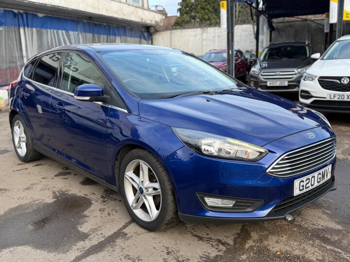 Ford Focus 1.0T EcoBoost Zetec Edition Auto Euro 6 (s/s) 5dr