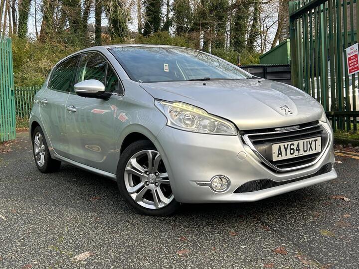 Peugeot 208 1.4 HDi Allure Euro 5 5dr