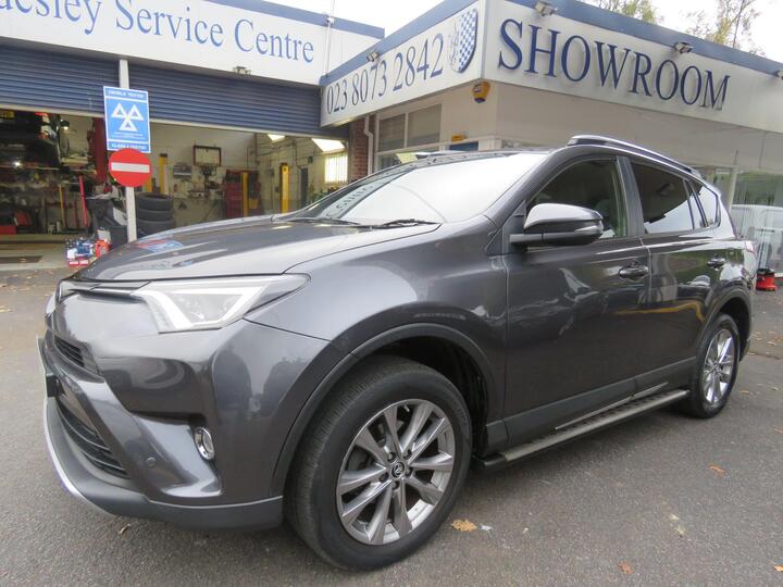 Toyota RAV4 2.0 D-4D Excel Euro 6 (s/s) 5dr (Safety Sense, Nav)