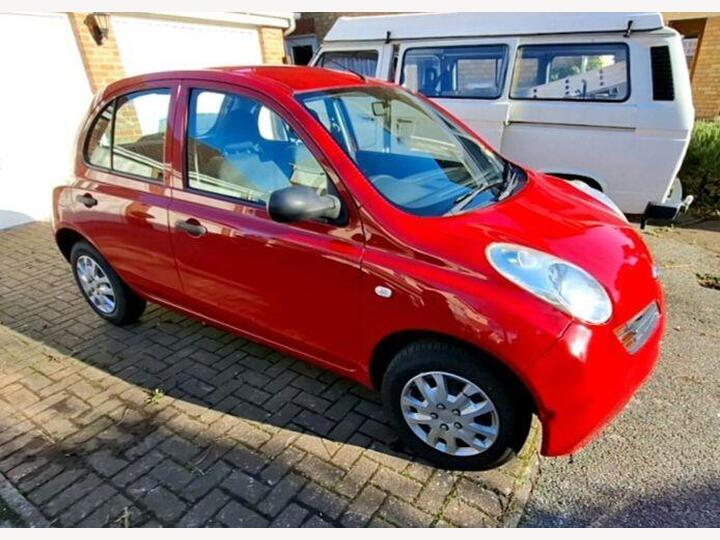 Nissan Micra 1.0 E 5dr