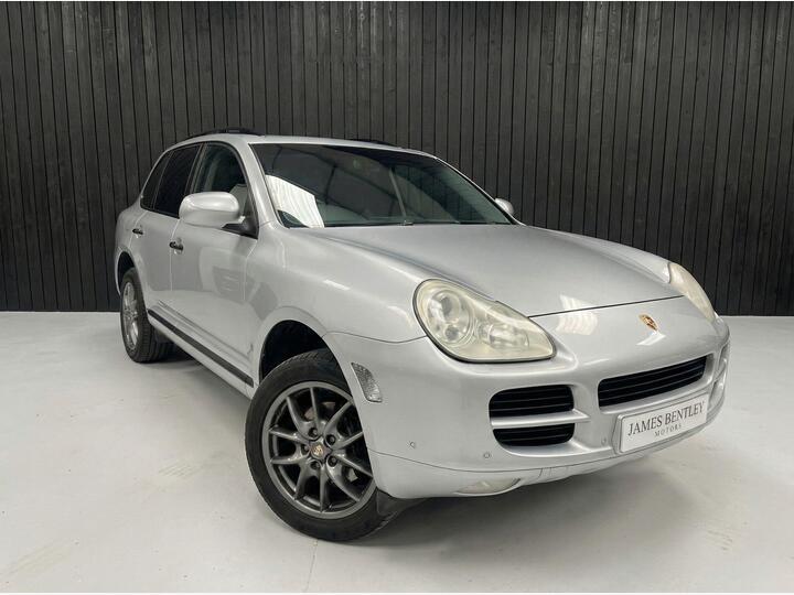 Porsche Cayenne 3.2 V6 Tiptronic S AWD 5dr