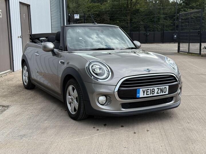 MINI Convertible 1.5 Cooper Steptronic Euro 6 (s/s) 2dr