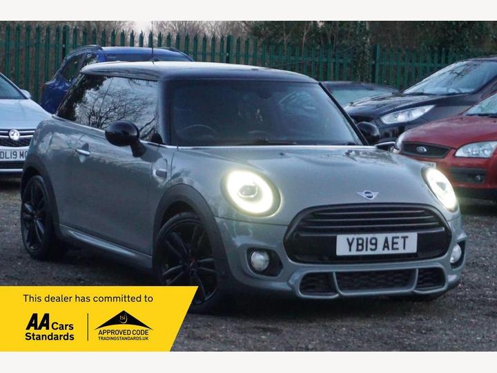 MINI Hatch 1.5 Cooper Sport Steptronic Euro 6 (s/s) 3dr