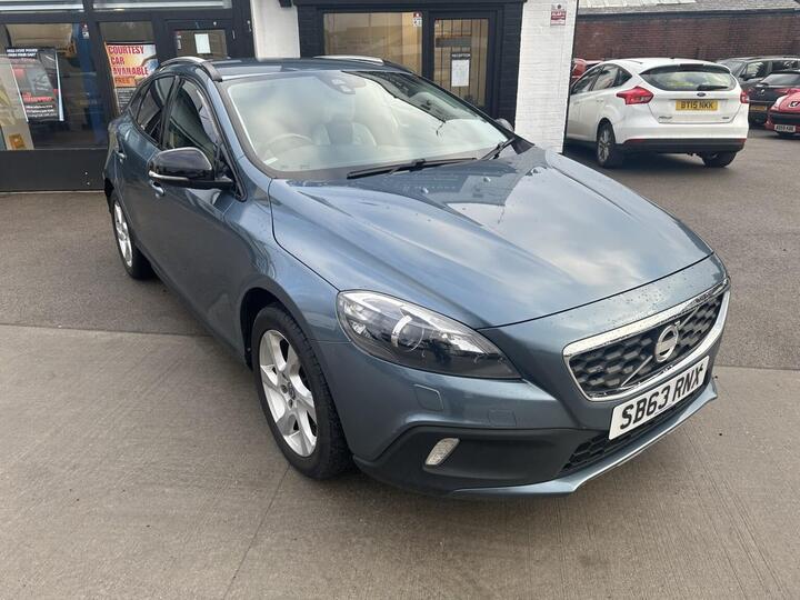 Volvo V40 CROSS COUNTRY 1.6 D2 Lux Euro 5 (s/s) 5dr