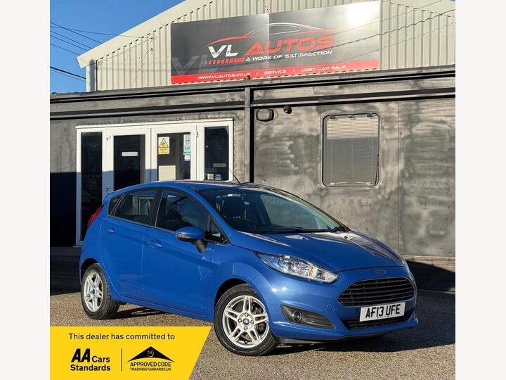 Ford Fiesta 1.0T EcoBoost Zetec Euro 5 (s/s) 5dr Ford Fiesta 1.0T EcoBoost Zetec Euro 5 (s/s) 5dr