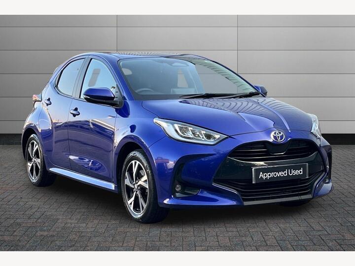 Toyota Yaris 1.5 VVT-h Design E-CVT Euro 6 (s/s) 5dr