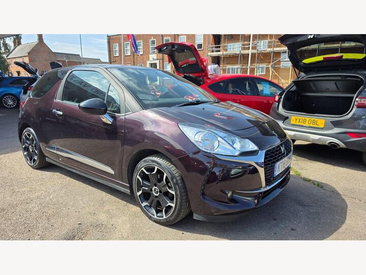 DS AUTOMOBILES DS 3 1.2 PureTech Elegance Euro 6 (s/s) 3dr
