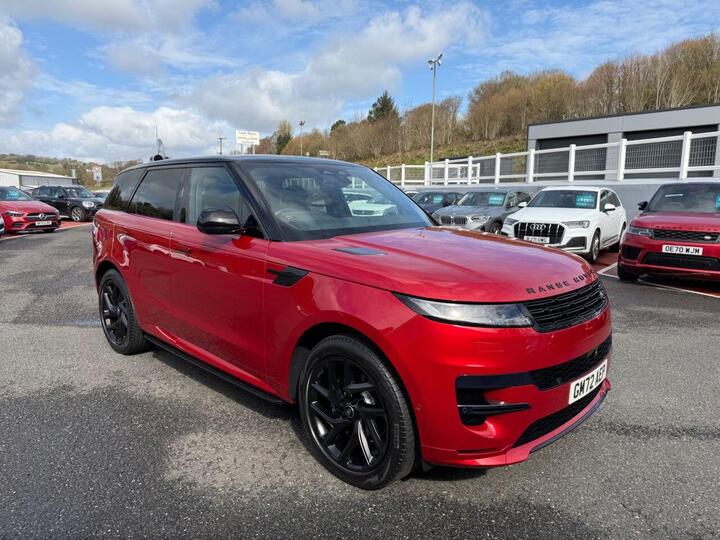 Land Rover RANGE ROVER SPORT 3.0 D300 MHEV Dynamic SE Auto 4WD Euro 6 (s/s) 5dr Land Rover RANGE ROVER SPORT 3.0 D300 MHEV Dynamic SE Auto 4WD Euro 6 (s/s) 5dr