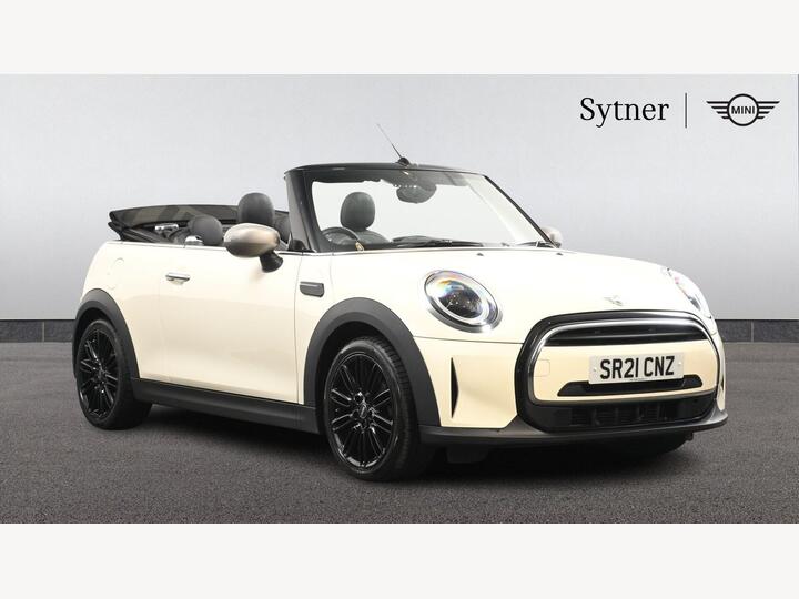 MINI Convertible 1.5 Cooper Exclusive Euro 6 (s/s) 2dr MINI Convertible 1.5 Cooper Exclusive Euro 6 (s/s) 2dr