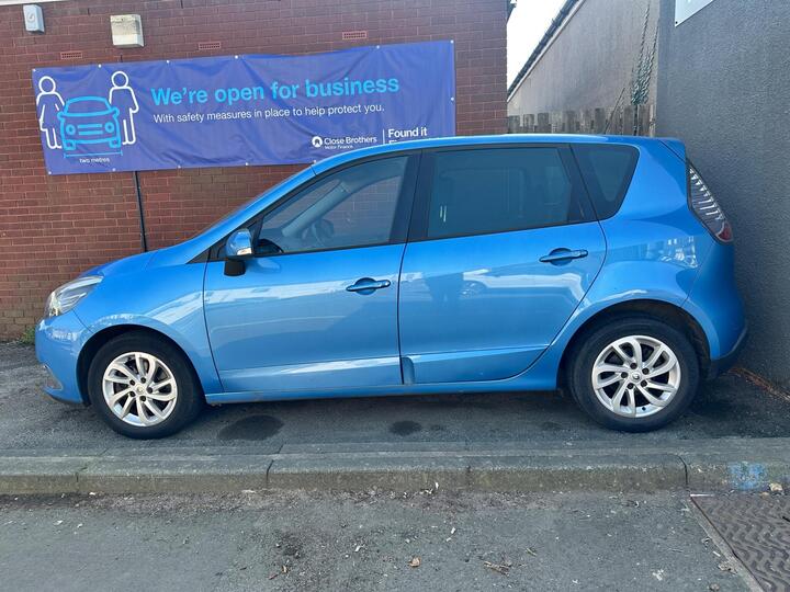 Renault Scenic 1.5 DCi ENERGY Dynamique TomTom Euro 5 (s/s) 5dr