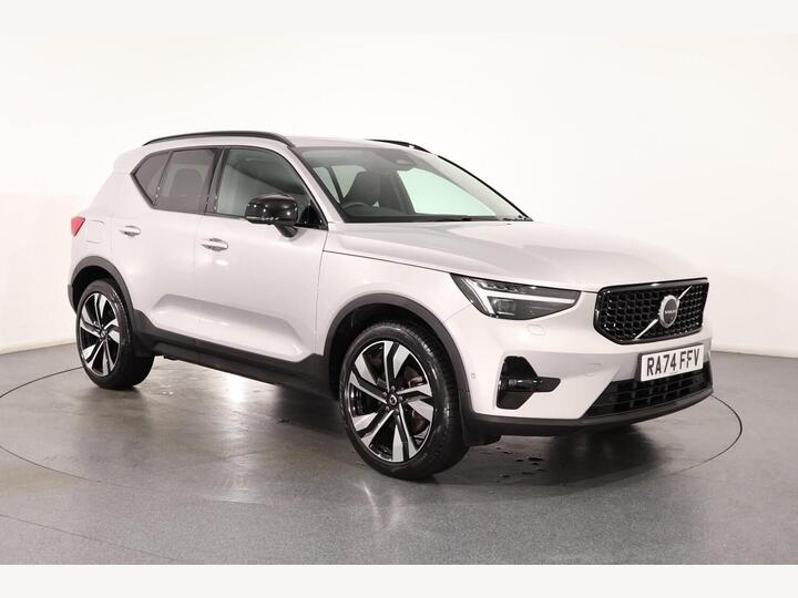 Volvo XC40 2.0 B4 MHEV Ultra Dark DCT Auto Euro 6 (s/s) 5dr