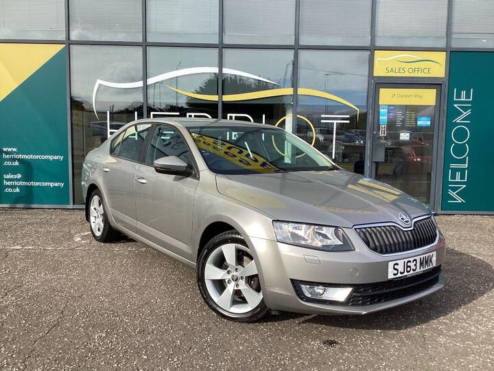 Skoda OCTAVIA 2.0 TDI Elegance Euro 5 (s/s) 5dr