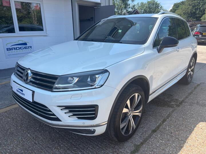 Volkswagen Touareg 3.0 TDI V6 BlueMotion Tech R-Line Tiptronic 4WD Euro 6 (s/s) 5dr