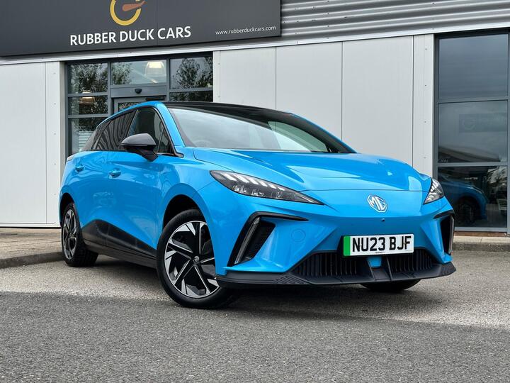 MG MG4 64kWh Trophy Long Range Auto 5dr
