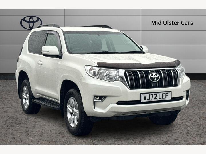 Toyota Land Cruiser 2.8D Active Auto 4WD Euro 6 (s/s) 3dr Toyota Land Cruiser 2.8D Active Auto 4WD Euro 6 (s/s) 3dr