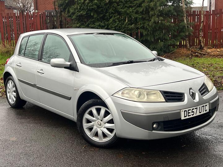 Renault Megane 1.6 VVT Dynamique 5dr
