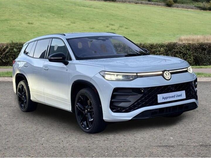 Volkswagen TAYRON 1.5 TSI EHybrid 19.7kWh R-Line DSG Euro 6 (s/s) 5dr Volkswagen TAYRON 1.5 TSI EHybrid 19.7kWh R-Line DSG Euro 6 (s/s) 5dr