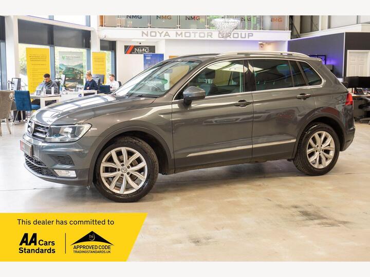 Volkswagen TIGUAN 2.0 TDI BlueMotion Tech SE Navigation Euro 6 (s/s) 5dr