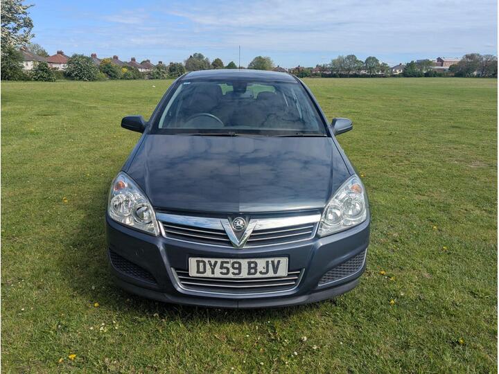 Vauxhall Astra 1.4i 16v Active 5dr