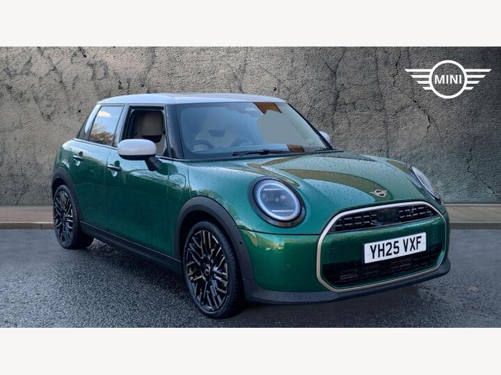 MINI Hatch 1.5C Exclusive Steptronic Euro 6 (s/s) 5dr