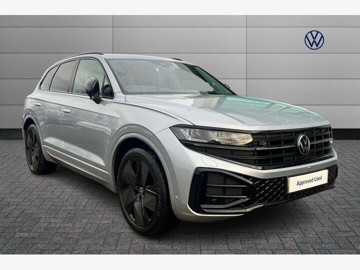 Volkswagen Touareg 3.0 TDI V6 Black Edition Tiptronic 4Motion Euro 6 (s/s) 5dr