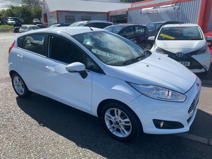 Ford FIESTA 1.0T EcoBoost Zetec Euro 6 (s/s) 5dr