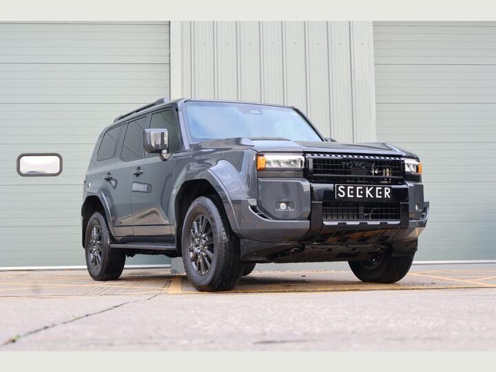 Toyota Land Cruiser 2.8D Auto 4WD LWB Euro 6 (s/s) 5dr