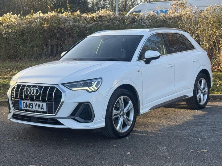 Audi Q3 1.5 TFSI CoD 35 S Line Euro 6 (s/s) 5dr