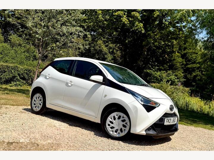 Toyota AYGO 1.0 VVT-i X-play Euro 6 (s/s) 5dr