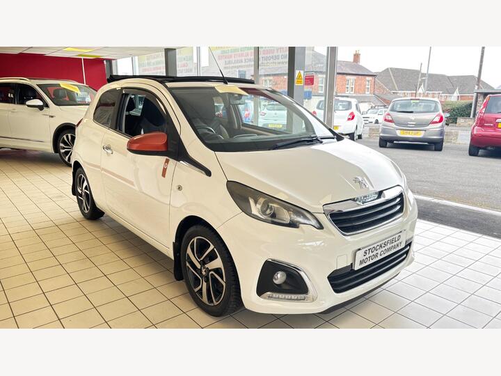 Peugeot 108 1.2 PureTech Roland Garros Top! Euro 6 3dr